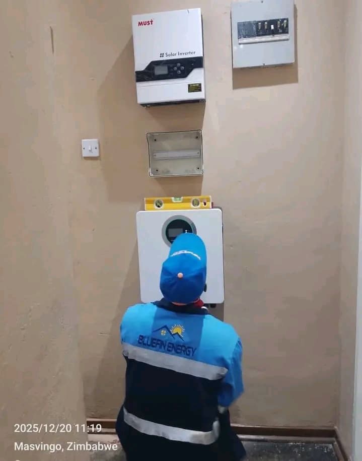 Bluefin technician installing inverter